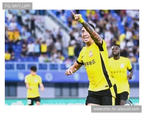 青岛海牛弧顶远射增多，门将扑救脱手险些漏进